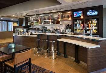 Hotel Courtyard By Marriott Hartford Windsor Airport Exterior foto