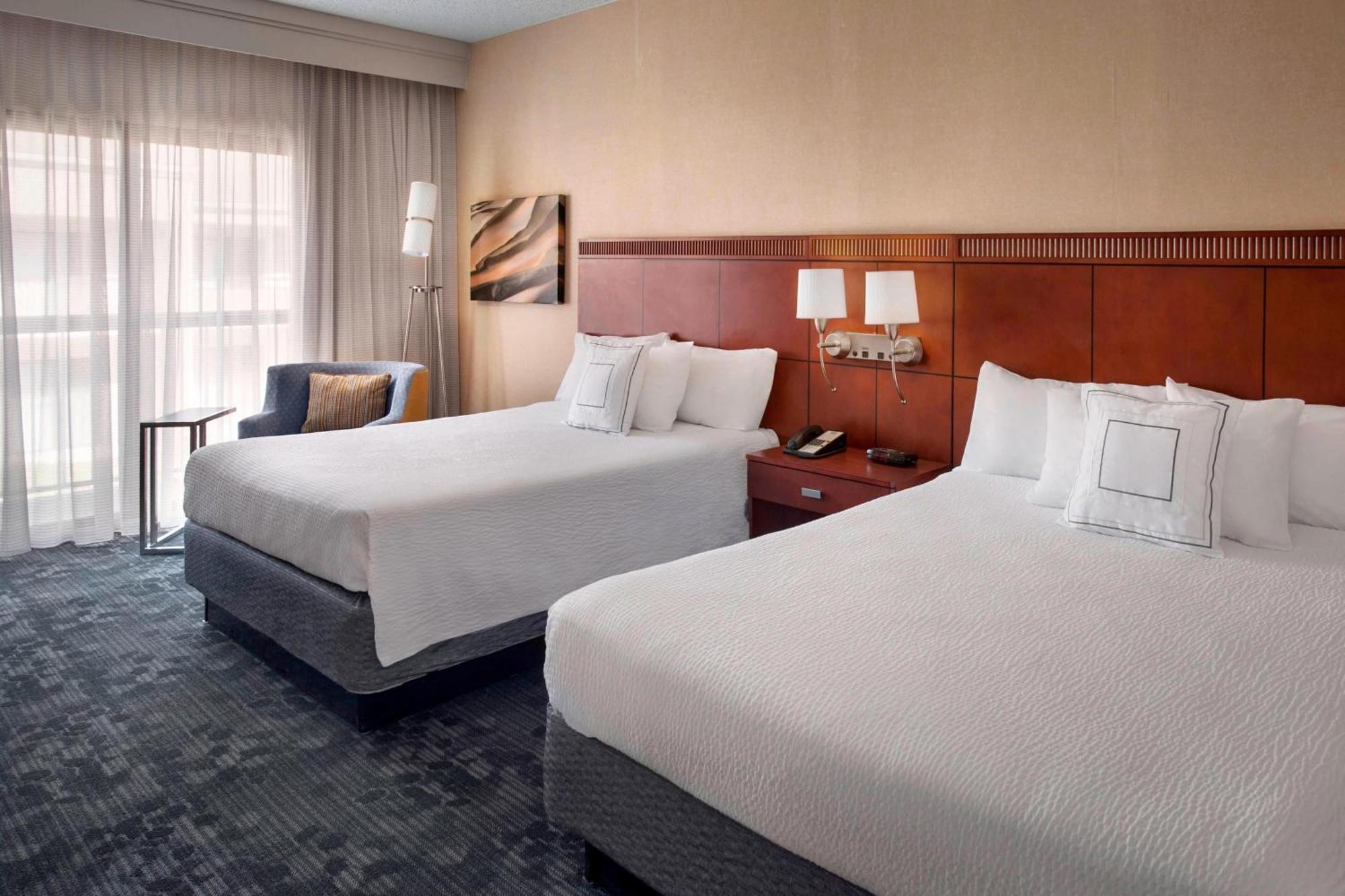Hotel Courtyard By Marriott Hartford Windsor Airport Exterior foto